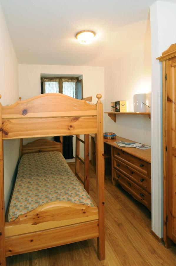 Casa Molini Lägenhet Malè Exteriör bild
